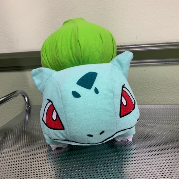 huge bulbasaur plush
